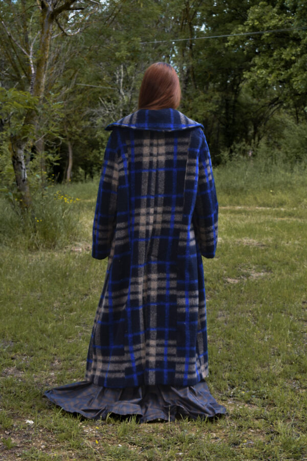 Lunghezza cappotto alle caviglie , e manica mapia